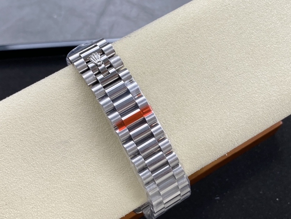 激安ロレックス着用イメージ